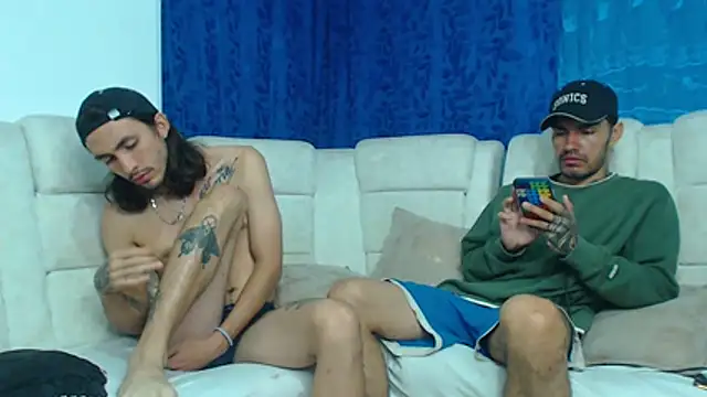 Hot Sharks  online show from 02-07-26, 10:23