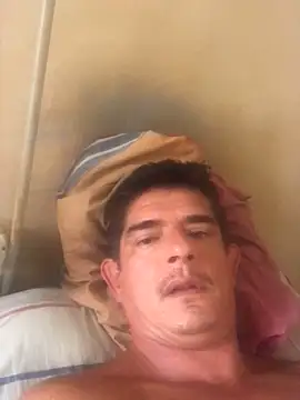 Snapshot of Marobronco chatting on 02-25-26, 02:28 Marobronco online show from 02-25-26, 02:28