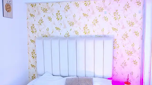 Sara Desire online show from 01-13-26, 12:42