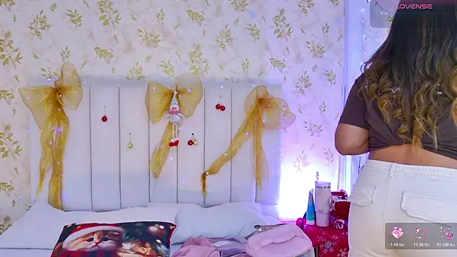 Sara Desire online show from 12-19-25, 12:29