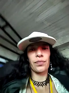 Snapshot of rebekka_simpson chatting on 03-02-25, 10:02 rebekka simpson online show from 03-02-25, 10:02