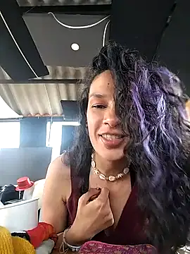 rebekka simpson online show from 12-22-25, 08:31