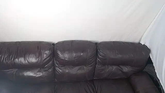 allissonw13 online show from 11-18-25, 10:45