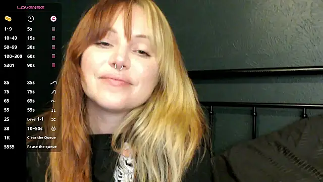 Snapshot of Blaze_Baby chatting on 02-23-25, 05:01 Blaze Baby online show from 02-23-25, 05:01