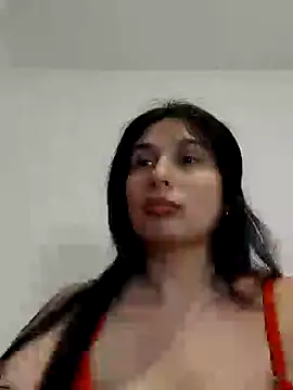 Snapshot of Bigyummmzul chatting on 12-30-24, 12:54 Bigyummmzul online show from 12-30-24, 12:54