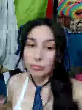 Snapshot of Bigyummmzul chatting on 05-12-26, 11:22 Bigyummmzul online show from 05-12-26, 11:22