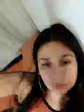 Snapshot of Bigyummmzul chatting on 02-13-25, 06:37 Bigyummmzul online show from 02-13-25, 06:37