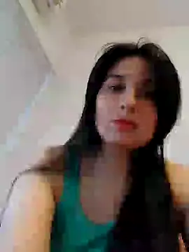 Snapshot of Bigyummmzul chatting on 01-11-25, 09:46 Bigyummmzul online show from 01-11-25, 09:46