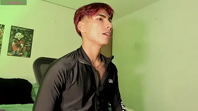 Snapshot of Teo_skinny chatting on 10-16-25, 03:31 Teo skinny online show from 10-16-25, 03:31