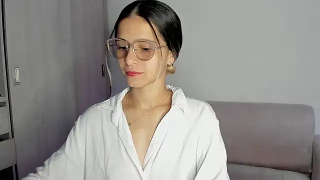 Lilacutte  online show from 02-09-25, 07:26