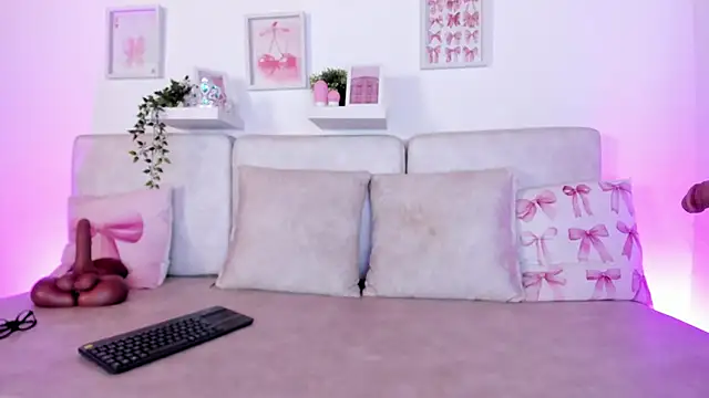 Malka Burning online show from 11-15-25, 07:07