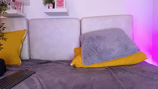 Malka Burning online show from 03-11-26, 07:08