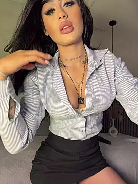 SOPHICARTERS online show from 01-14-26, 12:31