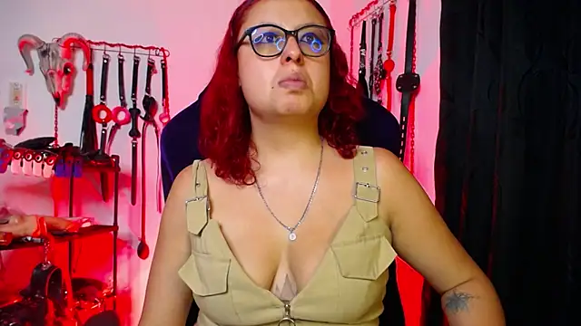 Snapshot of slave_Rubi chatting on 05-25-26, 02:11 slave Rubi online show from 05-25-26, 02:11