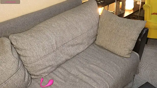 Kete Moon online show from 11-25-25, 03:18