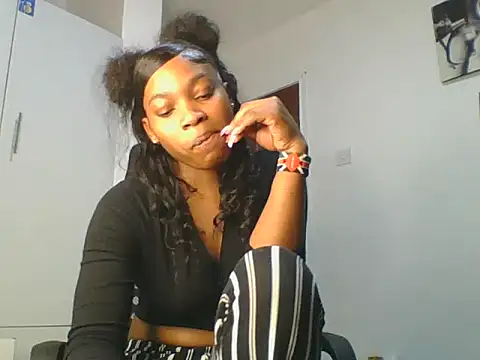 Snapshot of _Becky002 chatting on 07-06-26, 05:37 Becky002 online show from 07-06-26, 05:37