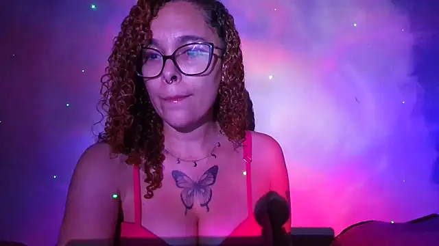 Snapshot of lizza_monroe chatting on 10-06-25, 11:05 lizza monroe online show from 10-06-25, 11:05