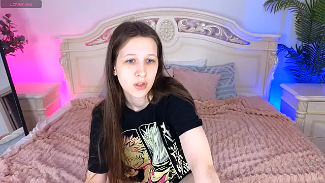 Snapshot of ur_kitty__ chatting on 09-29-25, 12:11 ur kitty online show from 09-29-25, 12:11