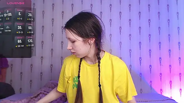 Snapshot of ur_kitty__ chatting on 01-13-26, 09:02 ur kitty online show from 01-13-26, 09:02