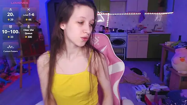 ur kitty   online show from 04-25-26, 01:03