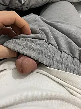 Snapshot of Alexx_x34 chatting on 01-20-25, 10:37 Alexx x34 online show from 01-20-25, 10:37