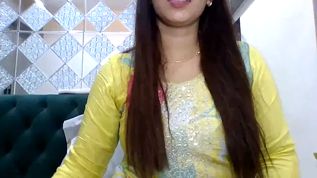 Snapshot of sparkling_queen chatting on 10-03-25, 05:36 sparkling queen online show from 10-03-25, 05:36