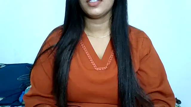 Snapshot of sparkling_queen chatting on 03-20-25, 12:54 sparkling queen online show from 03-20-25, 12:54