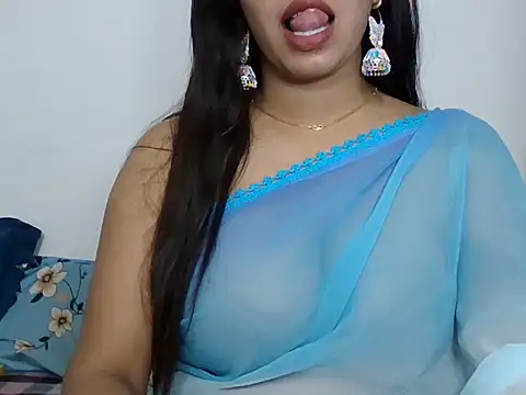 Snapshot of sparkling_queen chatting on 01-25-25, 04:03 sparkling queen online show from 01-25-25, 04:03