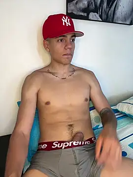 santiago sosa24 online show from 05-08-26, 12:53
