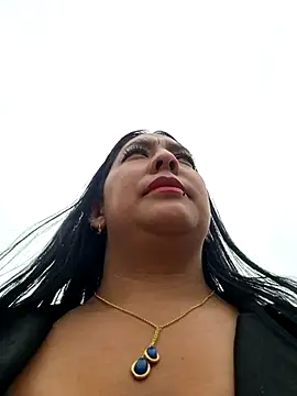 Bella keny online show from 05-29-26, 06:03