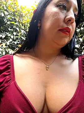 Bella keny online show from 10-21-25, 06:40