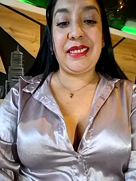 Bella keny online show from 11-15-25, 07:07