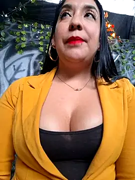 Bella keny online show from 12-05-25, 07:23