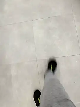 A man in public online show from 11-05-25, 03:04