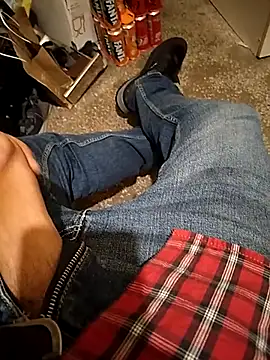 A man in public online show from 11-27-25, 08:20