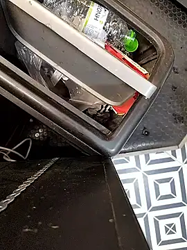 Snapshot of A_man_in_public chatting on 02-14-26, 05:13 A man in public online show from 02-14-26, 05:13