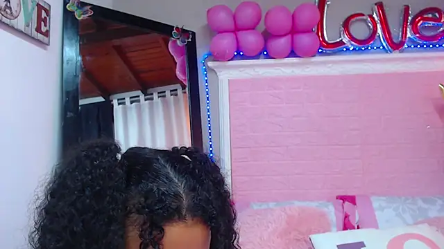 JessyZoe online show from 02-19-25, 07:37