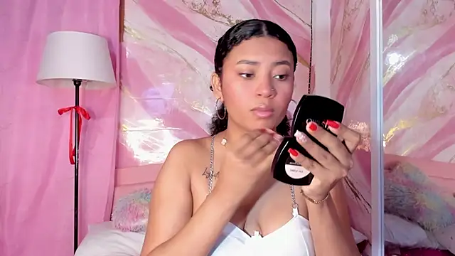 JessyZoe online show from 11-07-25, 01:59