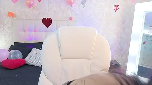 Snapshot of cute_hollywood chatting on 02-23-26, 09:04 cute hollywood online show from 02-23-26, 09:04