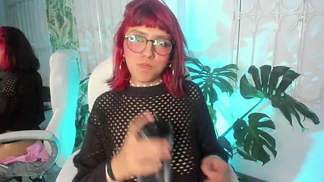 cute hollywood online show from 09-30-25, 09:10
