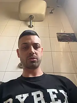 iltoscano95 online show from 05-10-26, 01:36