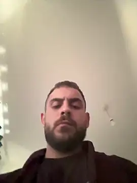 Snapshot of Antreas22 chatting on 03-04-26, 04:53 Antreas22 online show from 03-04-26, 04:53