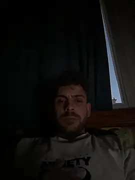 Snapshot of Antreas22 chatting on 03-02-25, 03:56 Antreas22 online show from 03-02-25, 03:56