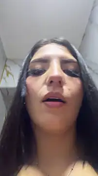 Snapshot of alexia_aitanaa_ chatting on 05-21-26, 08:17 alexia aitanaa online show from 05-21-26, 08:17