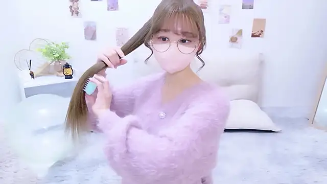 Snapshot of chihiro_ri chatting on 11-04-25, 12:36 chihiro ri online show from 11-04-25, 12:36