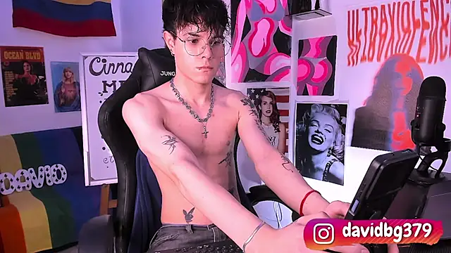 cinnamon boyxxx online show from 03-09-25, 07:12