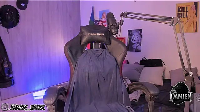 cinnamon boyxxx online show from 12-04-25, 02:43