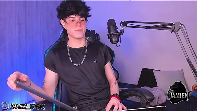 cinnamon boyxxx online show from 09-30-25, 02:06