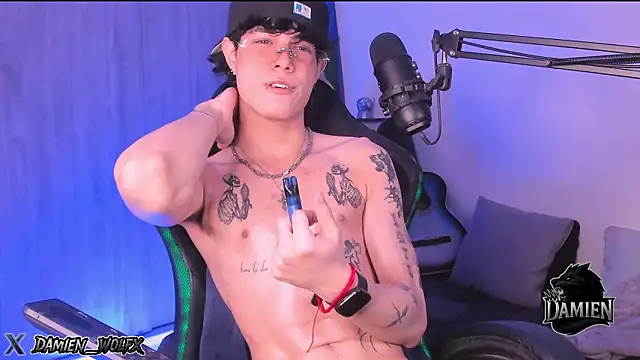 cinnamon boyxxx online show from 09-21-25, 02:39