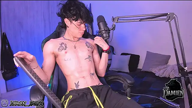 cinnamon boyxxx online show from 09-18-25, 01:30